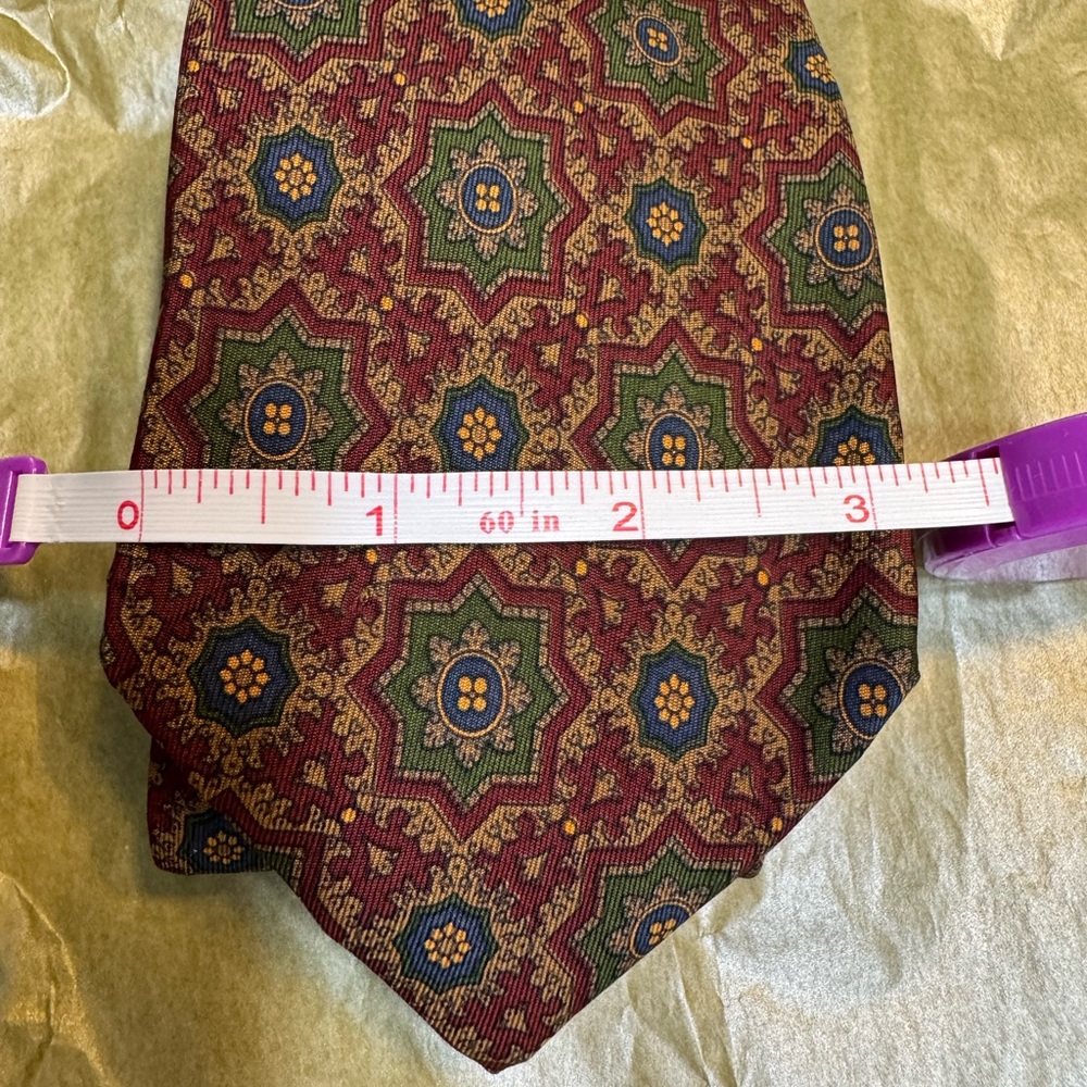 Vintage Burberry’s Red/ Green/Blu/ Gold Silk Tie with Geometric Pattern - Picture 4 of 7